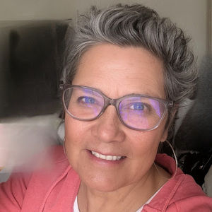 Meet your Posher, Regina